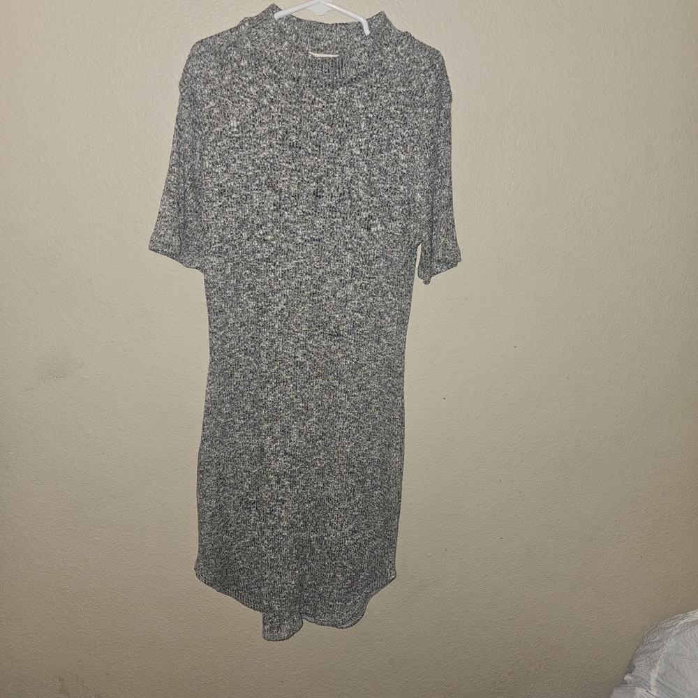 Better Be Gray and White Bodycon Dress Short Sleeve Crew Neck - Picture 2 of 10